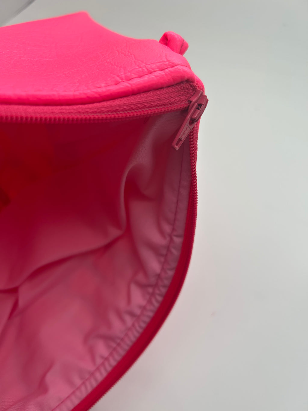 Neon pink glitter slogan bag